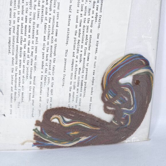 LynnCraft Mats N Stitches Duck Embroidery Kit 50‑621 12x9‎ Silk Screened USA - Picture 7 of 7